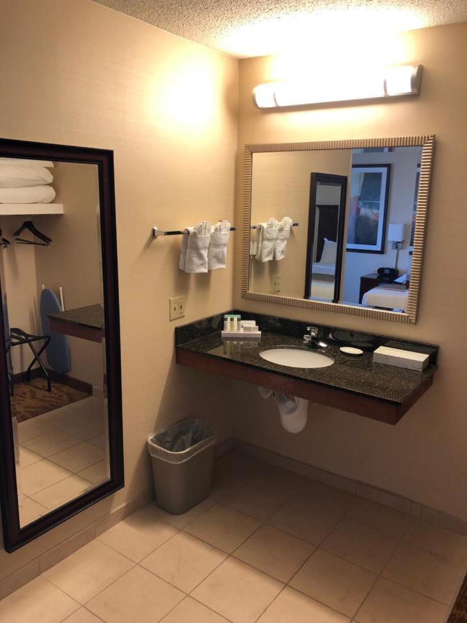 Kahler Inn And Suites Rochester Esterno foto